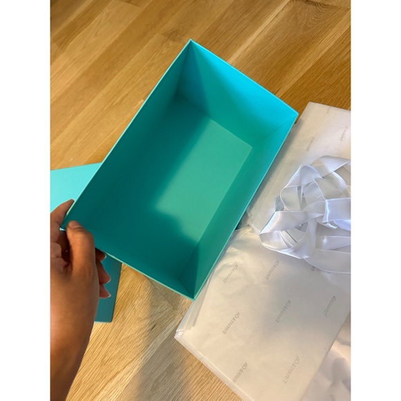 Tiffany & Co. Blue Box - Picture 7 of 11